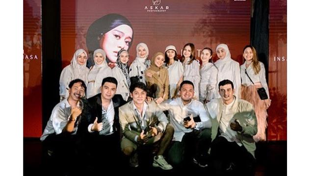 6 Potret Peluncuran Lagu Baru Lesti Kejora 'Insan Biasa', Dihadiri Rekan Artis