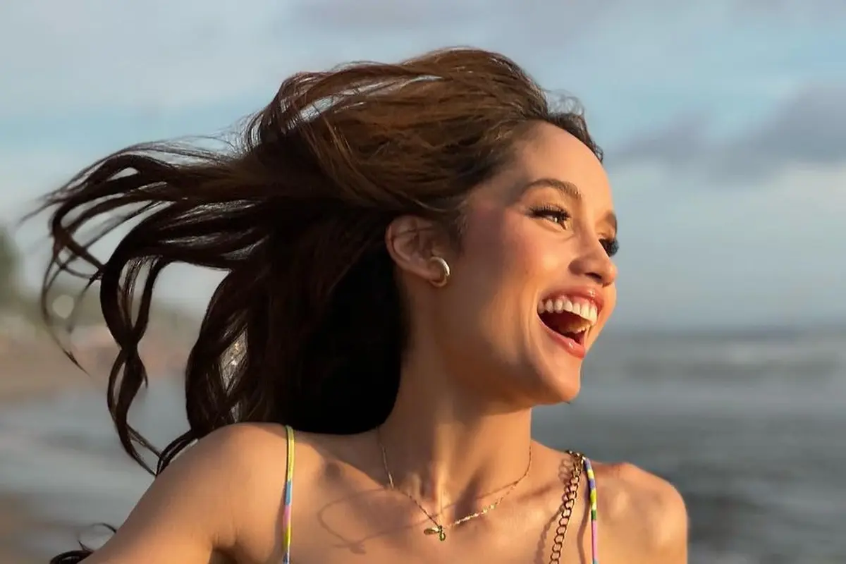 Cinta Laura