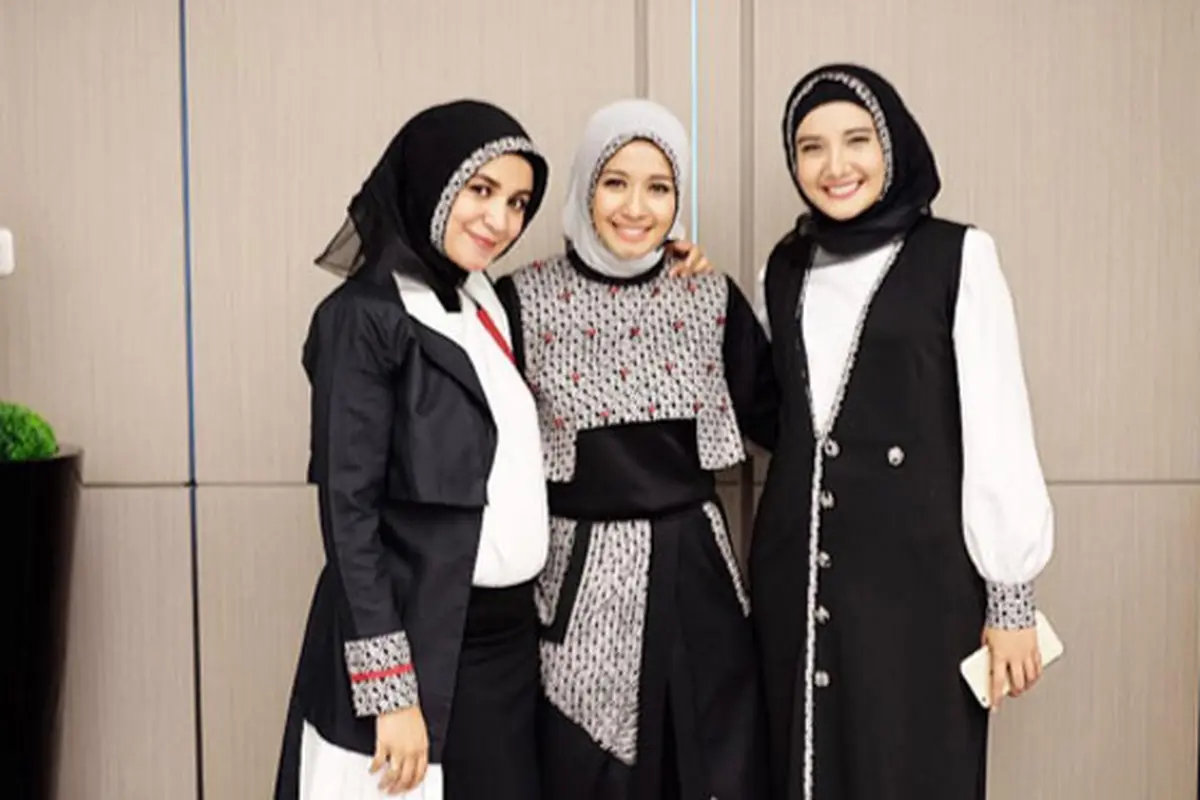 [Bintang] Shireen Sungkar - Zaskia Sungkar - Laudya Cynthia Bella