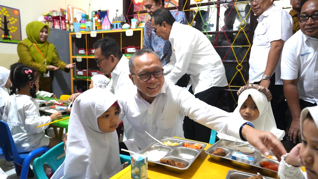 Stunting Bisa Dicegah! Menko Zulhas Pastikan Program Makan Bergizi Gratis Perhatikan Standar Gizi