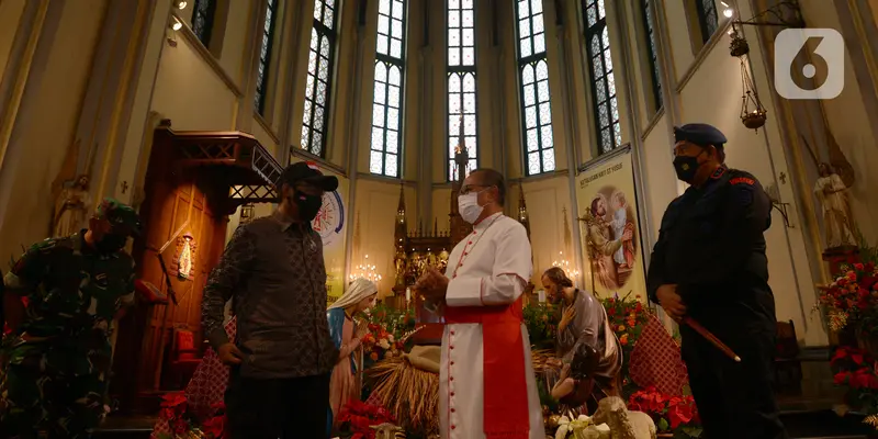 FOTO: Pengamanan Malam Natal di Gereja Katedral Jakarta