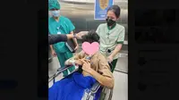 David Ozora sudah mulai bisa menunjukkan senyum lebar di Senin ke-7 menjalani perawatan pasca mengalami penganiayaan oleh Mario Dandy. (Foto: Twitter @seeksixsucks)