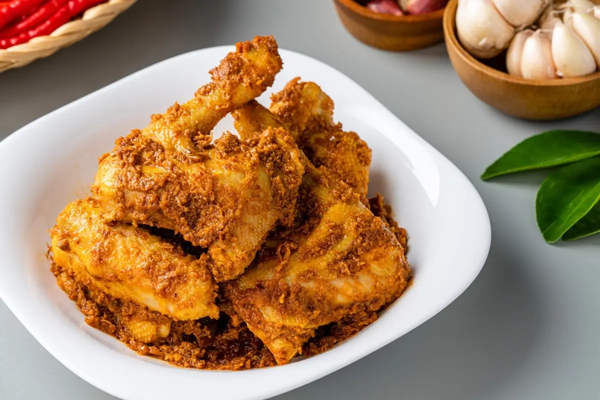 Rendang ayam kare bumbu rujak gulai