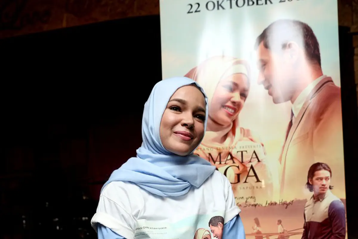 [Bintang] Dewi Sandra