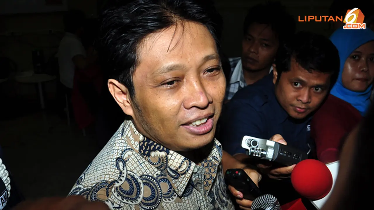 mahfud-suroso-130604b.jpg