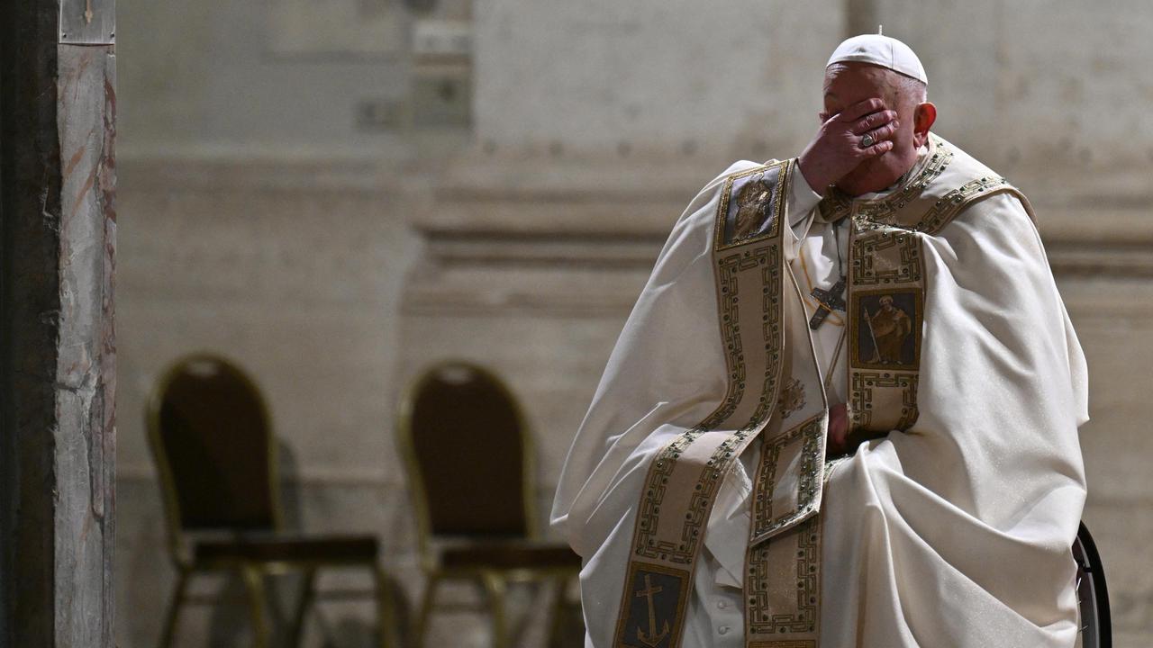 Buka Pintu Suci Basilika Santo Petrus, Paus Fransiskus Mulai Yubileum 2025