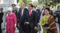 Presiden Jokowi menerima Presiden Turki di Istana Merdeka (Liputan6.com/ Faizal Fanani)