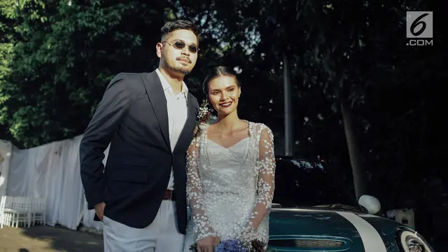 Petra Sihombing dan Firrina Sinatrya