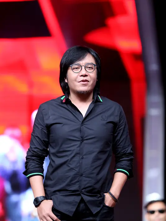 Kedua musisi handal itu berantem argumen mengenai penampilan kontestan. (Andy Masela/Bintang.com)