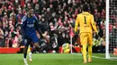 PSG unggul lebih dulu pada menit ke-12 lewat gol Ousmane Dembele yang berhasil memanfaatkan kelengahan barisan belakang Liverpool. (Oli SCARFF/AFP)