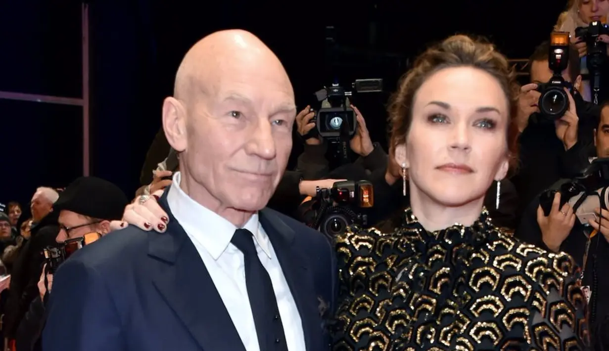 Patrick Stewart menikahi Sunny Ozell usai 5 tahun berpacaran. Keduanya beda usia 38 tahun. (Pascal Le Segretain/Getty Images/thisisinsider)