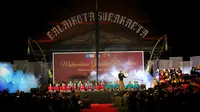 Konser Mahambara Gamelang untuk merayakan pengukuhan gamelang sebagai warisan budaya tak benda UNESCO digelar di Balai Kota Solo, Jumat malam (16/9).(Liputan6.com/Fajar Abrori)