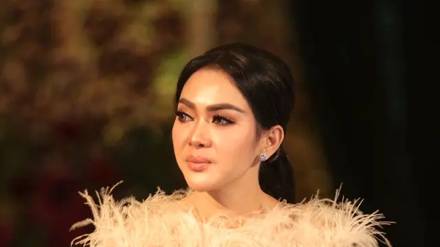 [Bintang] Syahrini