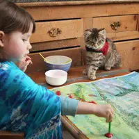 Kisah nyata gadis cilik pengidap autisme yang sembuh karena berteman dengan kucing (foto: boredpanda.com)  