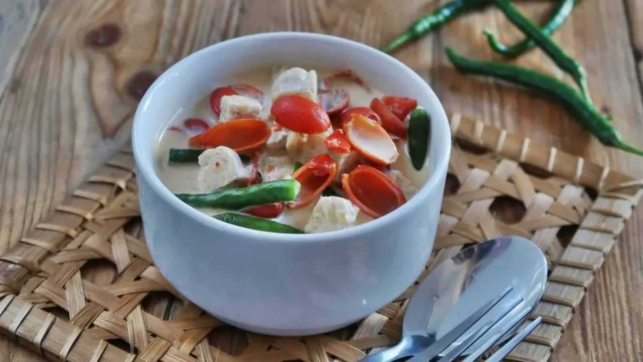 sayur kulit melinjo santan