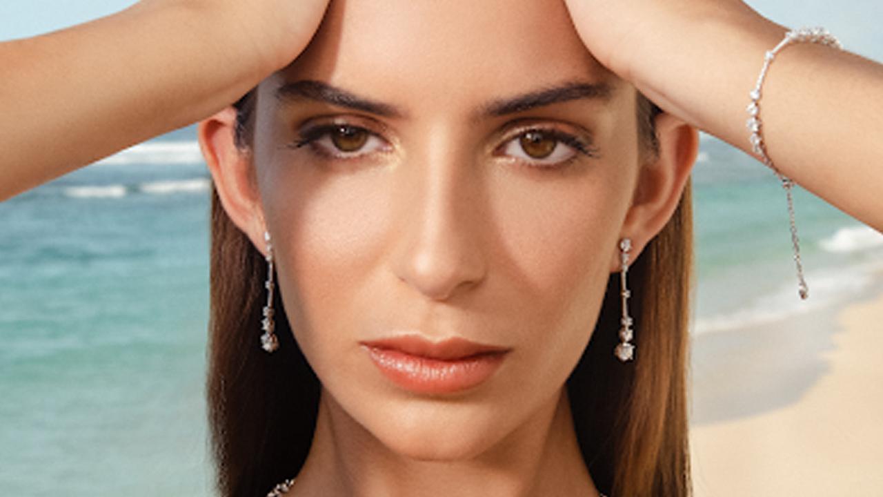 Tips Pakai Perhiasan Berlian Wanita Antimainstream, Bikin Penampilan Tambah Elegan!