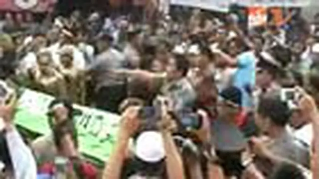 Warga Desak Polisi Tangkap Bupati Basyrah Lubis
