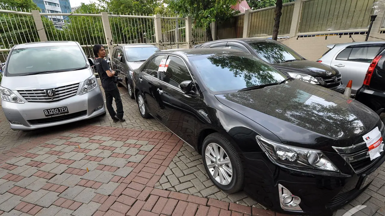 Ini Mobil Fuad Amin Imron yang Disita KPK