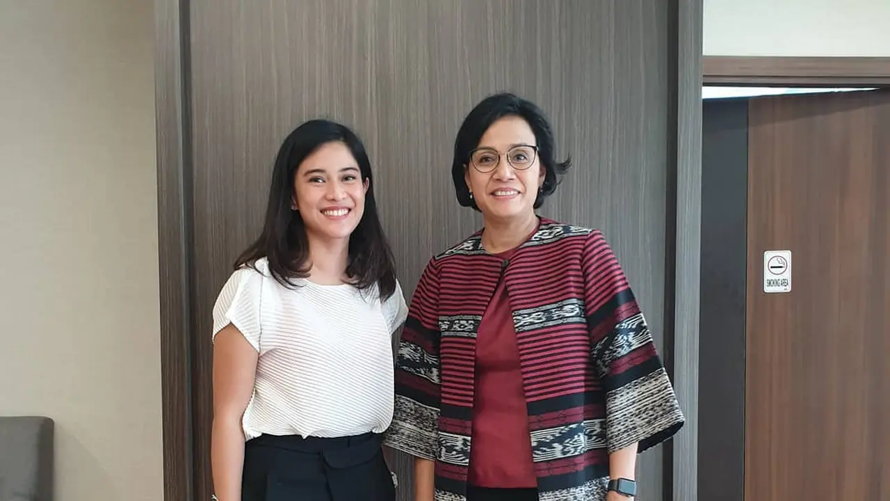 Dian Sastro dan Sri Mulyani