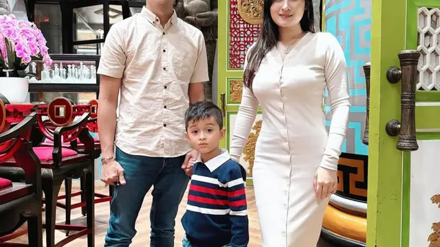 Ini potret kebersamaan adly fairuz dan angbeen rishi. (credit:instagram.com/angbeenrishi)