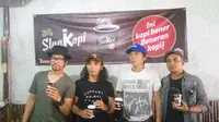 Slank mempromosikan kopi ke Yogyakarta