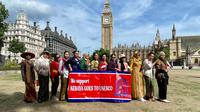 Komunitas Indonesia di Inggris Raya menggelar Parade Kebaya di London.