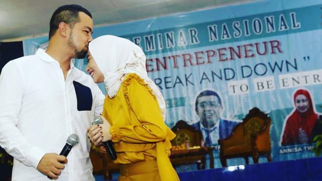 12 Tahun Bersama, Ini 6 Momen Manis Sultan Djorghi dan Annisa