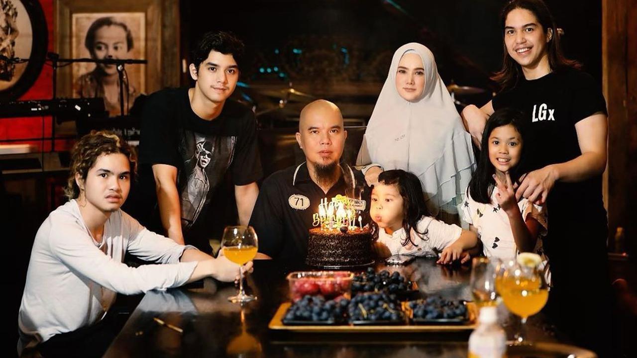 7 Momen Ulang Tahun Ahmad Dhani Ke-48, Kompak Bersama Kelima Anaknya