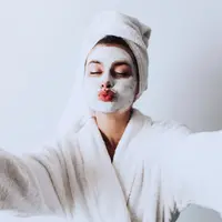 ilustrasi resep masker wajah berbahan dasar mayonaise, agar kulit lebih mulus/Claudia K/shutterstock