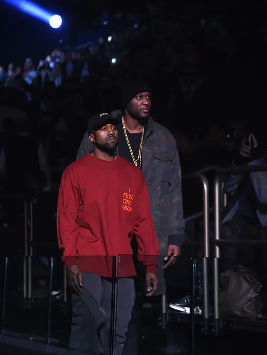 “Kehidupan Lamar sudah jauh lebih baik. Dia (Odom) kembali ke L.A dari N.Y. dan menjauh dari pengaruh buruk. Dia tahu, dia butuh tempat yang lebih baik untuk memulihkan kesehatannya,” ucap seorang sumber. (AFP/Bintang.com)