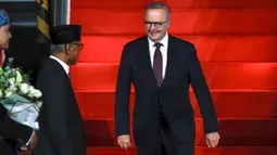 Ini menjadi kunjungan pertama Anthony Albanese ke luar negeri setelah kembali terpilih sebagai Perdana Menteri Australia. (YASUYOSHI CHIBA/AFP)