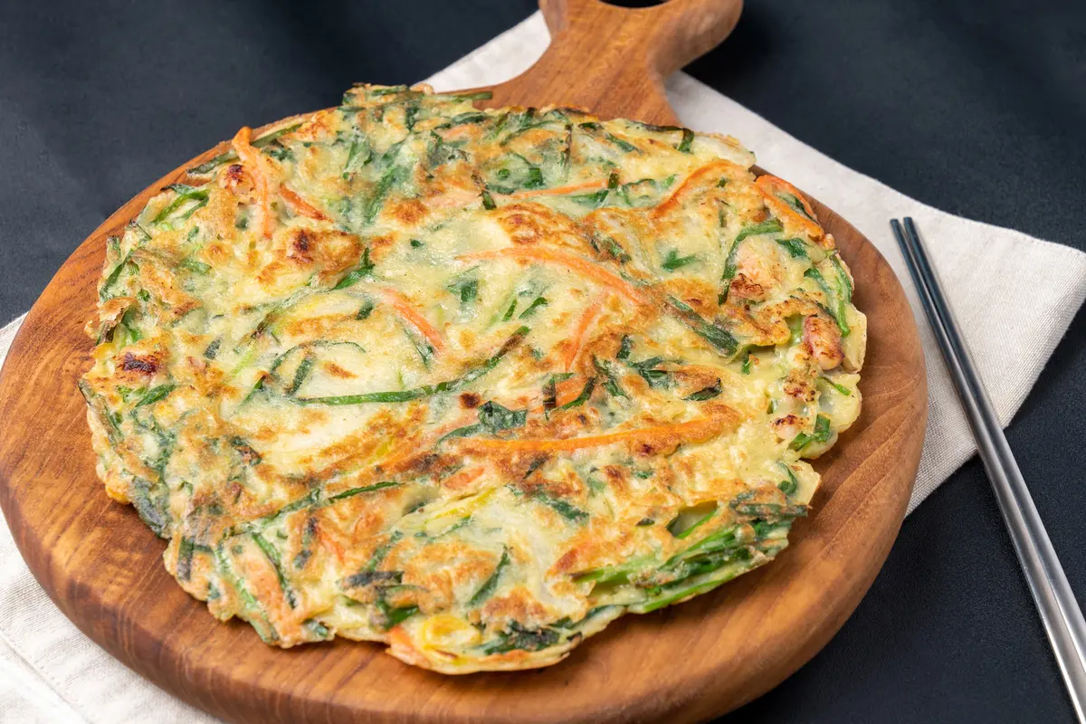 Mau Coba Menu Berbuka yang Berbeda? Intip Resep Haemul Pajeon, Pancake Seafood yang Gurih dan Renyah