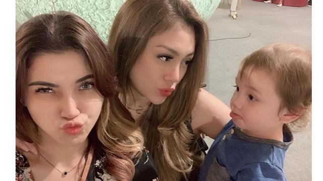 6 Pesona Marissa Briggita, Adik Celine Evangelista yang Tak Kalah Memesona