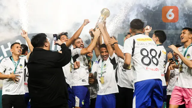 Foto: Kemenangan Sempurna PSIM Yogyakarta, Penantian18 Tahun Promosi dan Jadi Juara Pegandaian Liga 2 2024/2025
