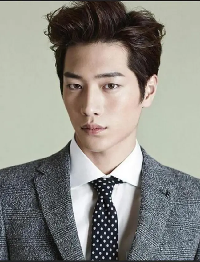 Selain Gong Yoo, 5 aktor Korea Selatan ini miliki badan yang minta banget dipeluk. (Sumber Foto: ©dramafever.com/jje)