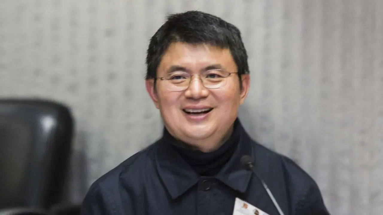 Xiao Jianhua merupakan pemilik Tomorrow Group