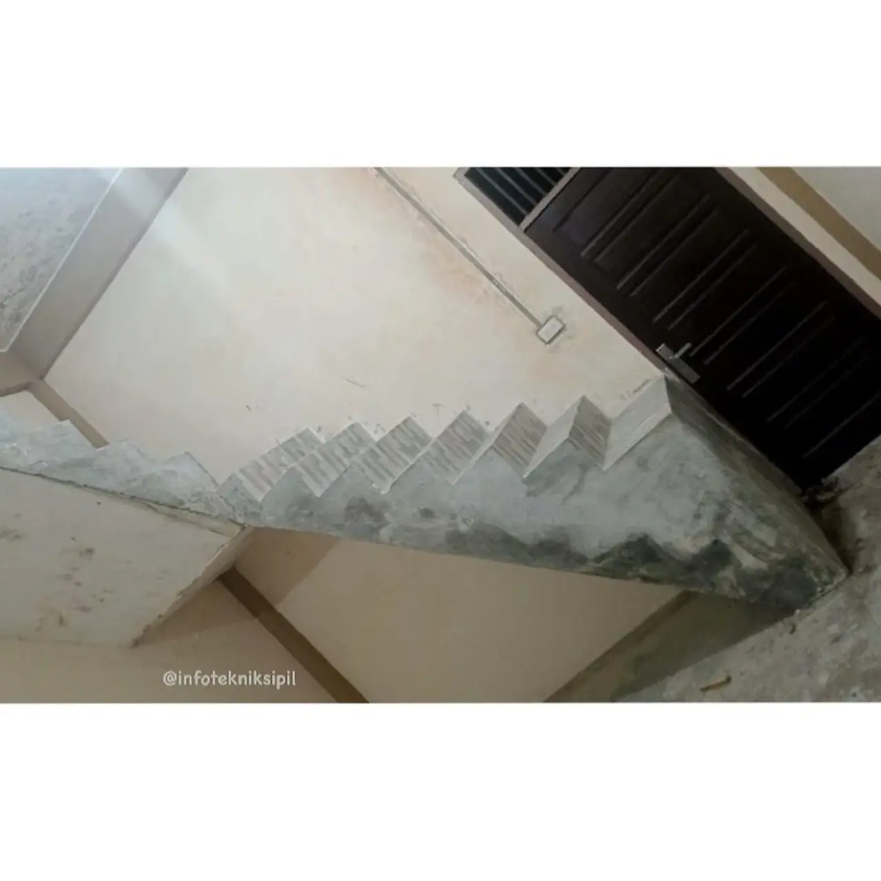 8 Potret Desain Tangga Ini Unik Banget, Bikin Deg-Degan - Hot Liputan6.com