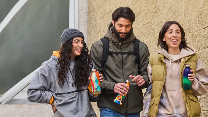 Yuk, Beralih dari Botol Plastik Kemasan ke Tumbler! Dukung Eco Living dengan Menggunakan Botol Minum dari 24Bottles (Foto dok : 24Bottles/fromAlphabet)