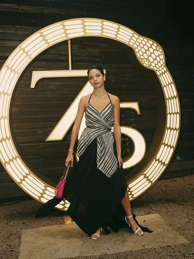 Putri Marino hadir di pameran Bulgari Serpenti 75 Years of Infinite Tales di Galeri Kukje di Seoul, [credit: Bulgari]