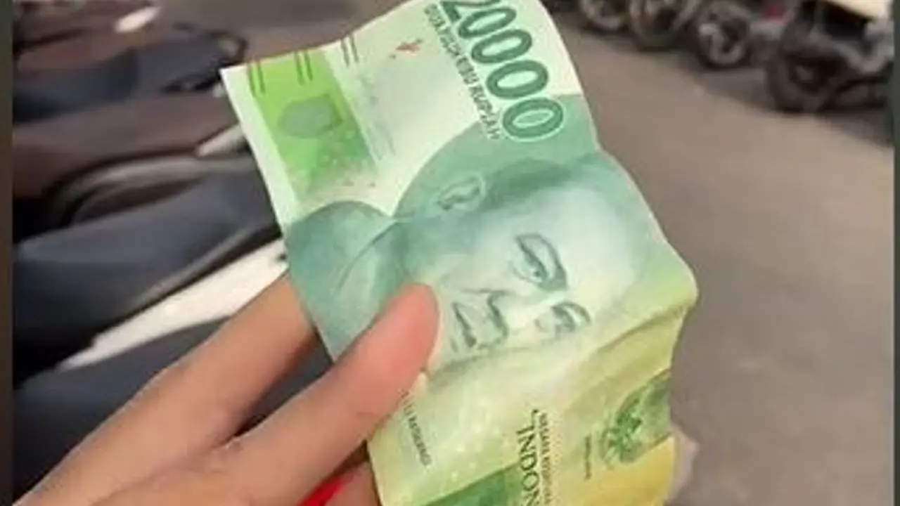 Warganet Bagikan Tips Jajan Kenyang Hanya Rp20 Ribu di Pantai Sanur Bali