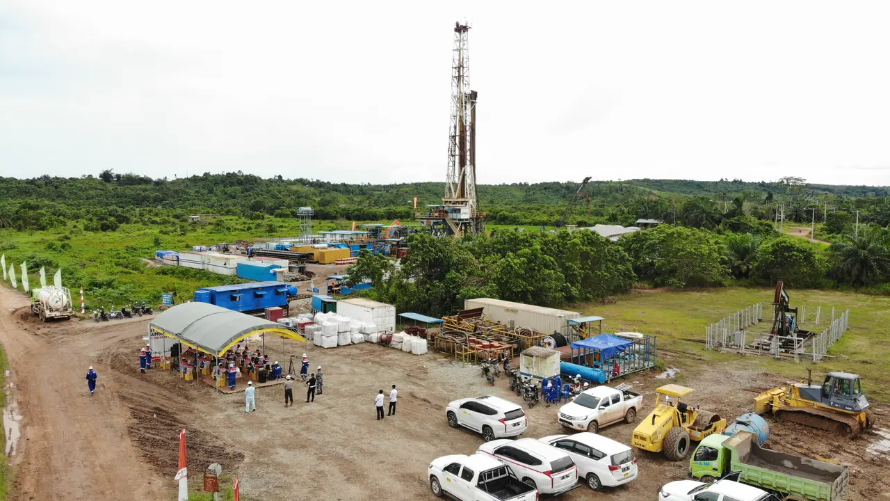 PT Pertamina EP Asset 5 Sanggata Field (PEP) mencatat produksi minyak sebesar 415 barel per hari (bph) dari sumur ST-200 pada akhir pengeboran 30 Januari2021.