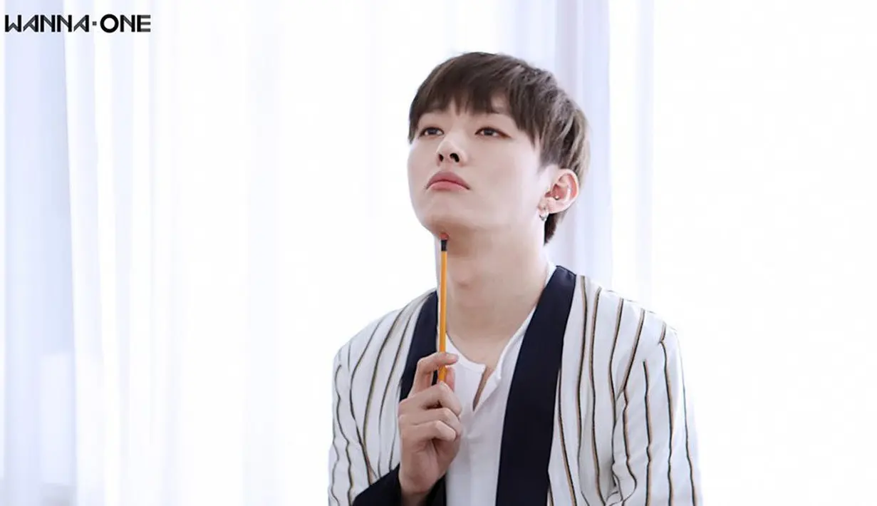 Ia pun membagikan saran untuk orang-orang yang ingin mengejar mimpi. Yoon Ji Sung sadar jika banyak orang yang mendapatkan pekerjaan tetapi bukan pekerjaan impiannya. (Foto: allkpop.com)