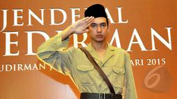 Adipati Dolken berperan sebagai Jenderal Soedirman dalam film Jenderal Soedirman garapan sutradara Viva Westi, Balai Sudirman, Tebet, Jakarta, Selasa (20/1/2015). (Liputan6.com/Panji Diksana)