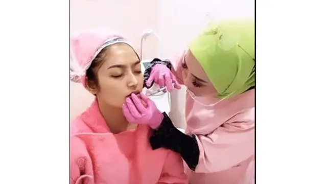 6 Potret Terbaru Siti Badriah Setelah Filler Bibir, Makin Seksi