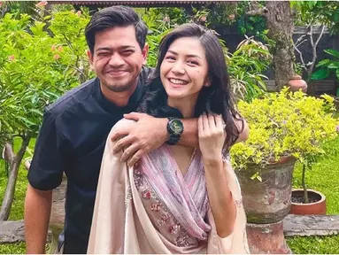 Surya Insomnia dan Tyara Renata (Sumber: Instagram/suryainsomnia)