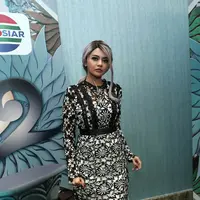 "Seneng banget jadi keluarga besar SCTV dan Indosiar. Di beberapa acara dipercaya jadi bagian," kata Jenita  Janet di preskon HUT 22 Indosiar, SCTV Tower, Senayan, Jakarta Pusat, Selasa (20/12). (Galih W. Satria/Bintang.com)