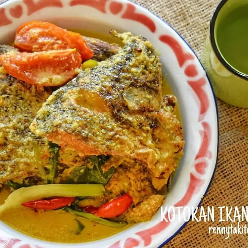 Ikan mujair bumbu kuning