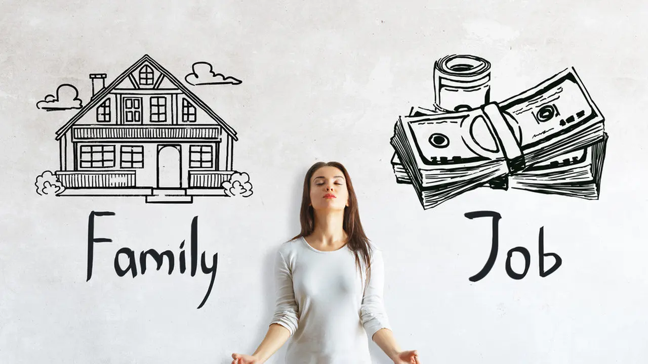 Mengatasi Dilema, Wanita Karier vs Ibu Rumah Tangga (Peshkova/Shutterstock)