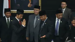 Rapat Paripurna DPRD DKI digelar terkait pengunduran Jokowi sebagai Gubernur DKI, Jakarta, Senin, (6/10/2014) (Liputan6.com/Herman Zakharia)