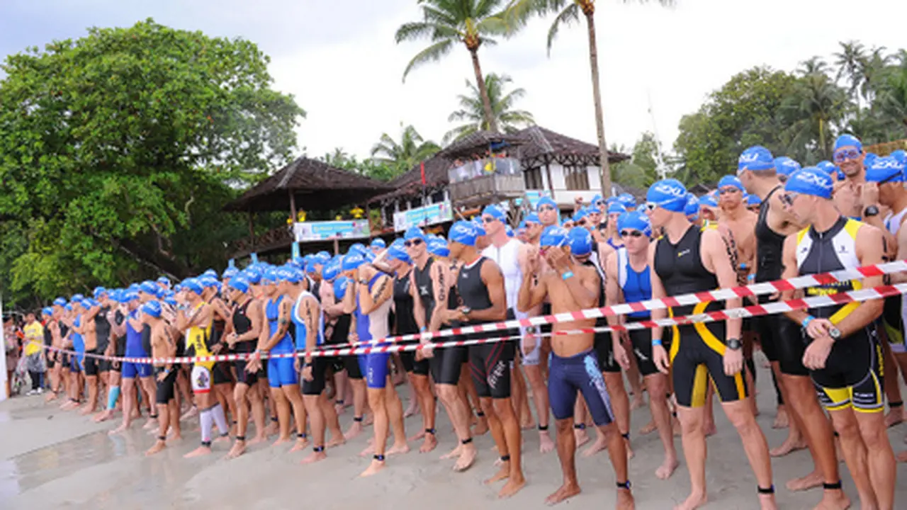 Eksplorasi Keindahan Pulan Bintan Lewat Bintan Triathlon 2015